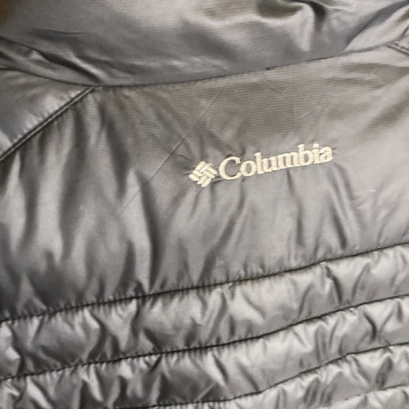 Columbia Black Classic Powder Pillow Warm Lightweight Puffer Vest Size 1X - Picture 10 of 12